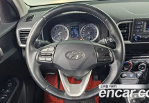 Hyundai Venue 