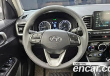 Hyundai Venue 