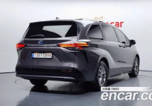 Toyota Sienna 