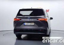 Toyota Sienna 