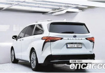 Toyota Sienna 