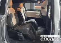 Toyota Sienna 