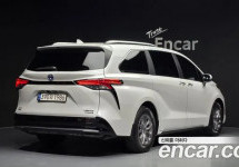 Toyota Sienna 