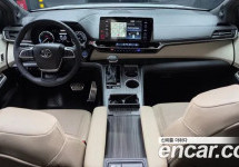 Toyota Sienna 