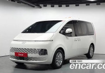 Hyundai Staria 