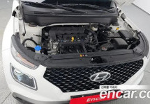 Hyundai Venue 
