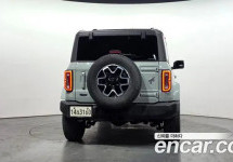 Ford Bronco 