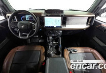 Ford Bronco 