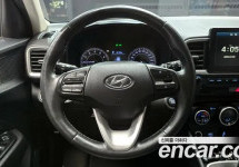 Hyundai Venue 