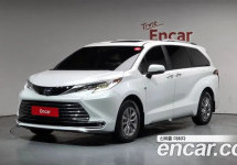 Toyota Sienna 