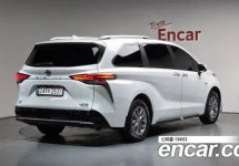 Toyota Sienna 