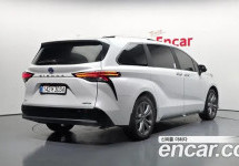 Toyota Sienna 