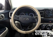 Hyundai Venue 