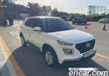 Hyundai Venue 