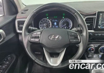 Hyundai Venue 
