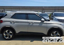 Hyundai Venue 