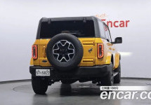 Ford Bronco 