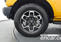 Ford Bronco 