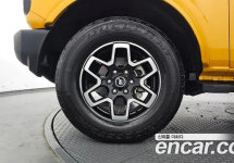 Ford Bronco 