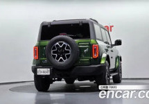 Ford Bronco 