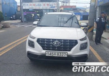 Hyundai Venue 