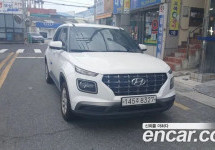 Hyundai Venue 