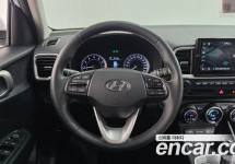 Hyundai Venue 