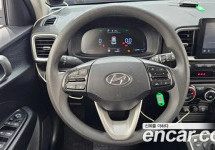 Hyundai Venue 
