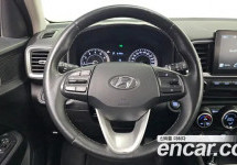 Hyundai Venue 