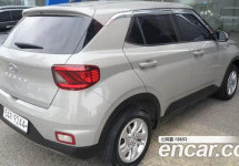 Hyundai Venue 