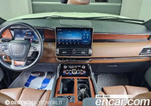 Lincoln Navigator 