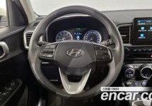 Hyundai Venue 
