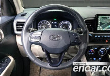 Hyundai Venue 