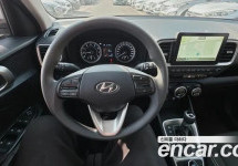 Hyundai Venue 