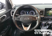 Hyundai Venue 
