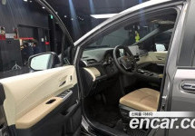 Toyota Sienna 