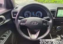 Hyundai Venue 