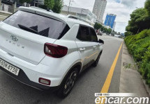 Hyundai Venue 