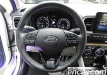 Hyundai Venue 