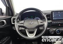 Hyundai Venue 