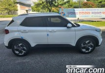 Hyundai Venue 