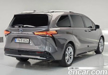 Toyota Sienna 