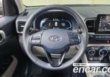 Hyundai Venue 