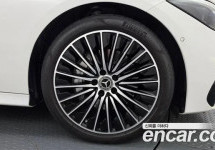 Mercedes-Benz Cle-Class 