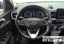 Hyundai Venue 