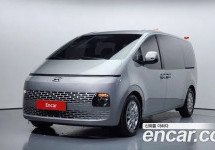 Hyundai Staria 