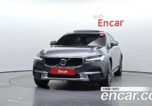 Volvo V90 