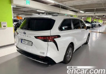 Toyota Sienna 