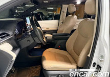 Toyota Sienna 