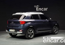 Hyundai Venue 